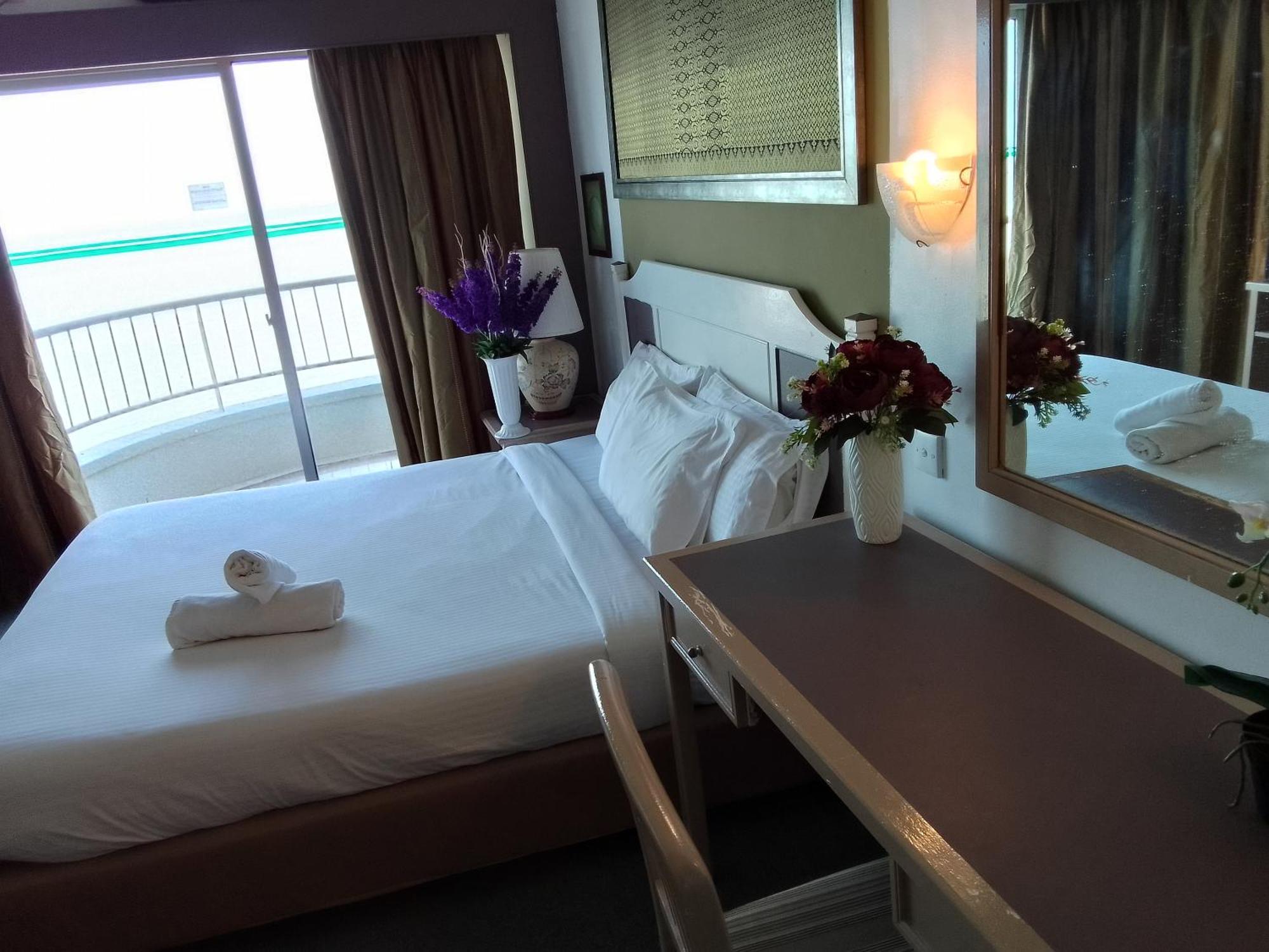 Beachfront Full Sea Penang Tanjung Bungah  Εξωτερικό φωτογραφία